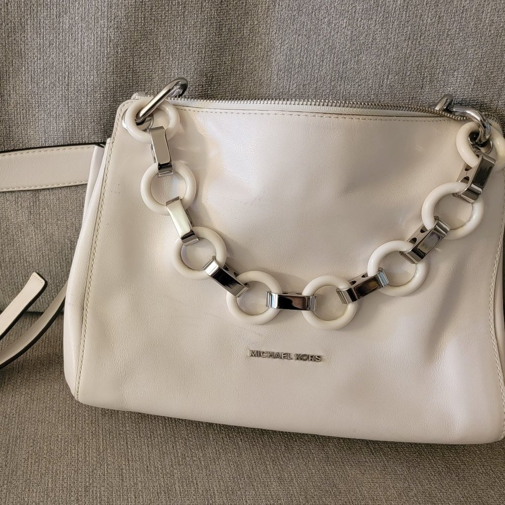 Michael Kors Satchel/Top Handle Purse